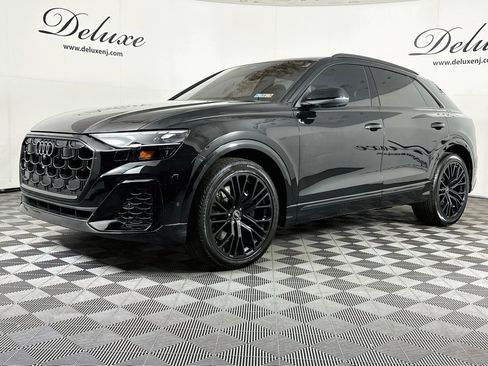 Used 2024 Audi SQ8 Premium Plus w/ Executive Package AWD/4WD image 3