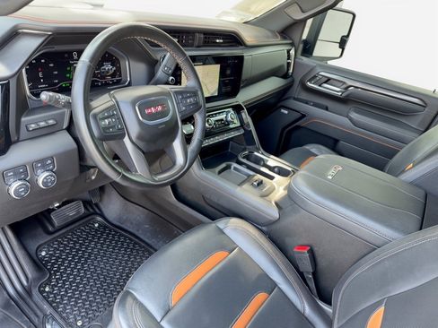 Certified 2025 GMC Sierra 3500 AT4 w/ Technology Package AWD/4WD image 4