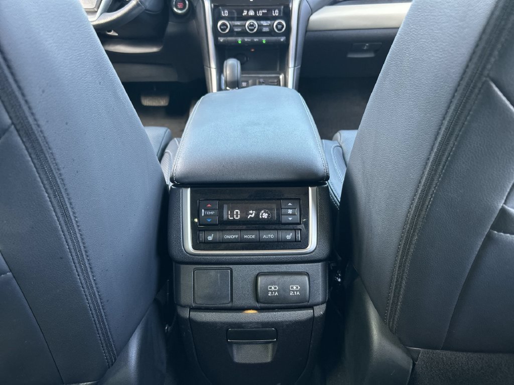 Used 2022 Subaru Ascent Limited w/ Technology Package AWD/4WD image 22