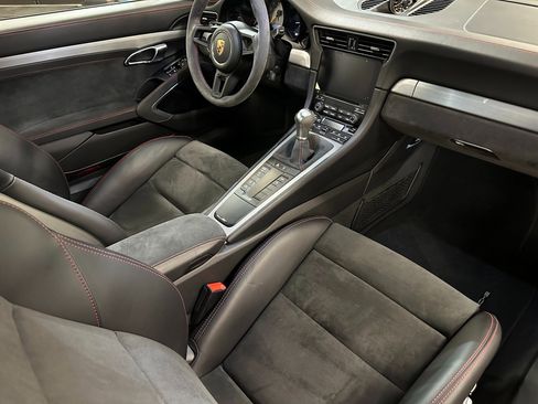 Used 2018 Porsche 911 GT3 image 39