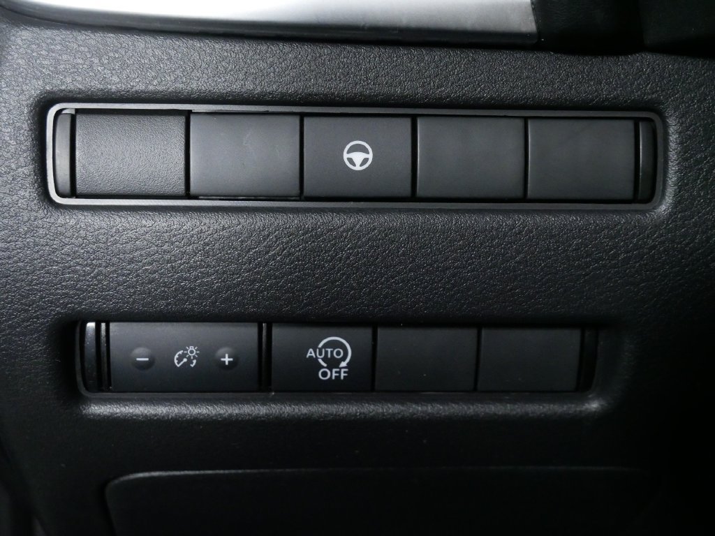Used 2023 Nissan Rogue SV AWD/4WD image 24