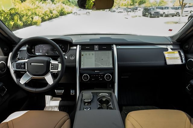 New 2026 Land Rover Discovery Limited Edition AWD/4WD image 21