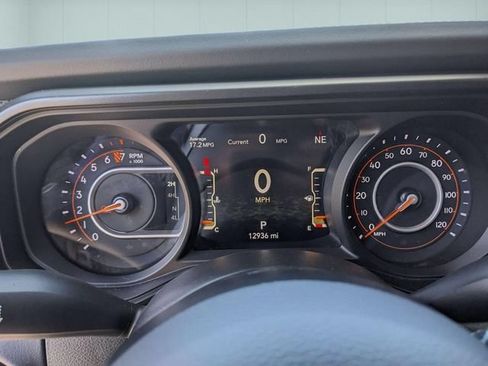 Certified 2026 Jeep Gladiator Rubicon AWD/4WD image 17