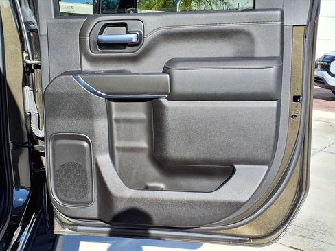 Used 2023 GMC Sierra 2500 AT4 w/ Gooseneck/5TH Wheel Package image 14