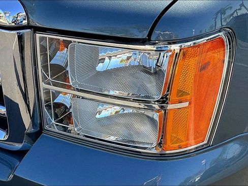 Used 2011 GMC Sierra 1500 SLE w/ Regional Value Package image 29