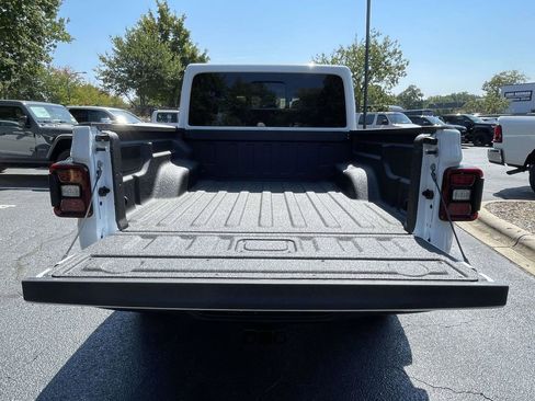 New 2026 Jeep Gladiator Rubicon AWD/4WD image 31