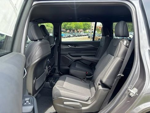 New 2026 Jeep Grand Cherokee L Laredo AWD/4WD image 21