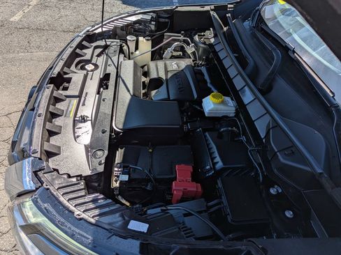 Used 2022 Nissan Pathfinder S AWD/4WD image 47