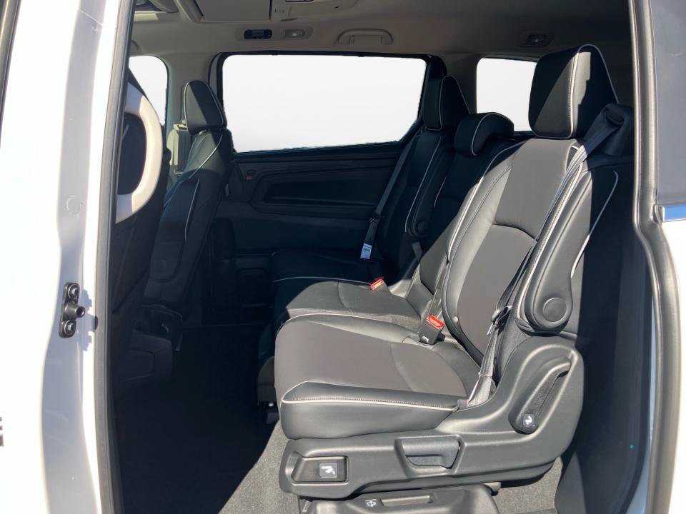 New 2027 Honda Odyssey Touring image 13