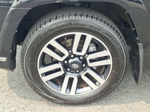 Certified 2024 Toyota 4Runner Limited AWD/4WD image 8