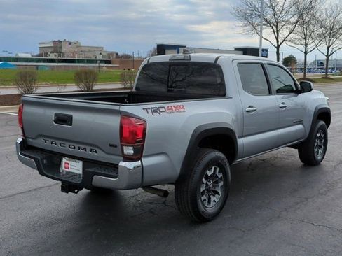 Certified 2019 Toyota Tacoma TRD Off-Road image 6