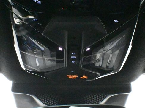 Used 2025 BMW X3 xDrive30i w/ Premium Package image 22