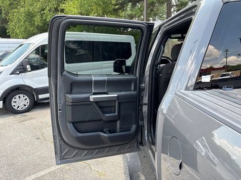 Used 2018 Ford F150 XLT w/ Equipment Group 302A Luxury AWD/4WD image 14