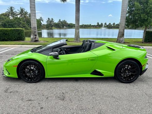 Used 2021 Lamborghini Huracan EVO RWD image 12