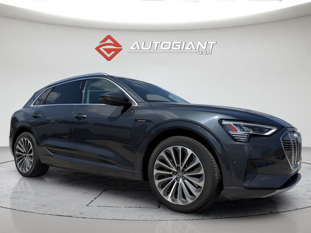 Used 2019 Audi e-tron Prestige w/ Prestige Package AWD/4WD image 10