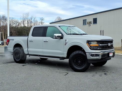 Used 2024 Ford F150 XLT w/ Equipment Group 302A MID image 2
