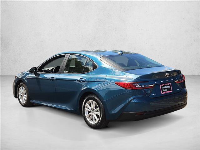 Used 2025 Toyota Camry LE FWD image 8