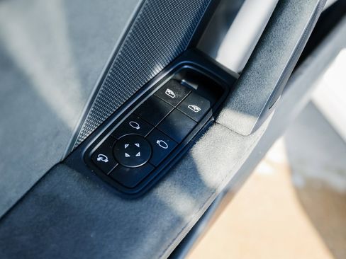 Certified 2024 Porsche 911 Carrera GTS image 23