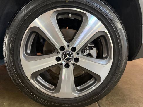 Used 2019 Mercedes-Benz GLC 300 GLC300 image 44