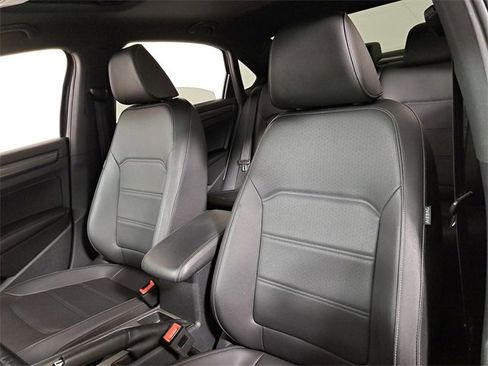 Used 2022 Volkswagen Passat 2.0T R-Line image 20