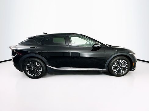 Used 2024 Kia EV6 Light AWD/4WD image 10