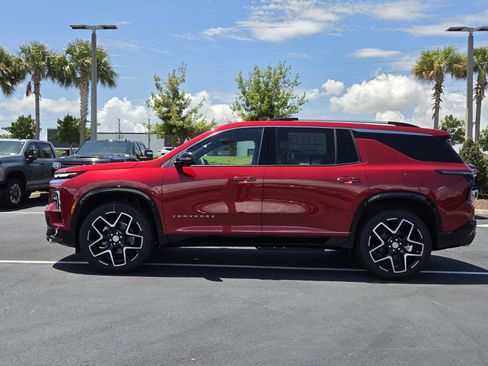 New 2026 Chevrolet Traverse High Country FWD image 3