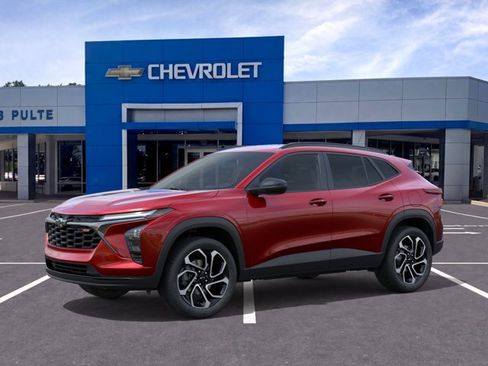 New 2026 Chevrolet Trax RS w/ Driver Confidence Package FWD image 2