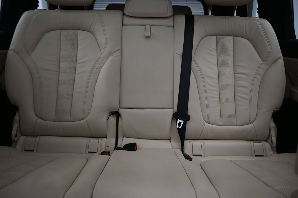 Used 2022 BMW X7 xDrive40i w/ Executive Package AWD/4WD image 29