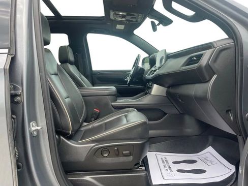 Used 2021 Chevrolet Tahoe Premier w/ Premium Package AWD/4WD image 22