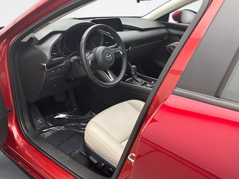Used 2025 MAZDA MAZDA3 s FWD image 10
