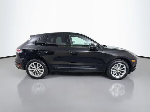 Used 2025 Porsche Macan AWD/4WD image 6