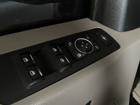 Used 2018 Ford F250 XLT w/ XLT Value Package AWD/4WD image 22