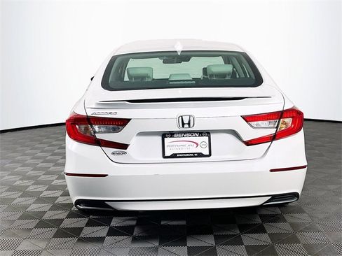 Used 2018 Honda Accord EX image 7