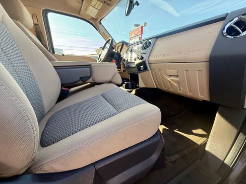 Used 2016 Ford F350 XLT w/ XLT Premium Package image 16