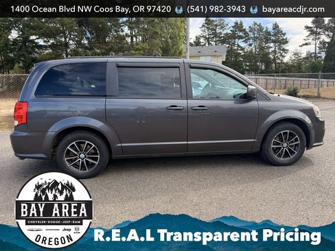 Used 2018 Dodge Grand Caravan GT FWD image 4