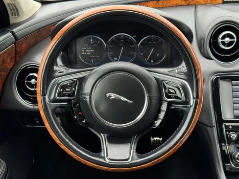 Used 2014 Jaguar XJ L Portfolio RWD image 32