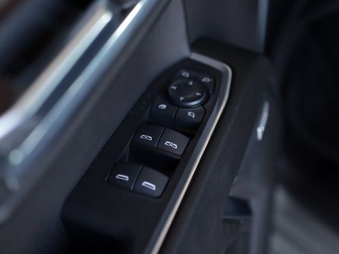 Used 2024 GMC Sierra 1500 SLT w/ SLT Premium Plus Package image 25