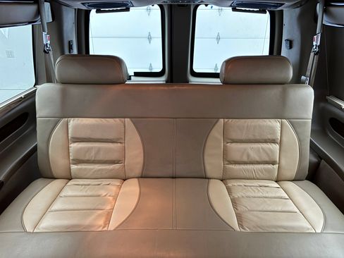 Used 2012 Chevrolet Express 1500 RWD image 37