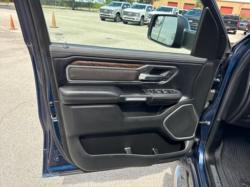 Used 2020 RAM 1500 Laramie RWD image 13