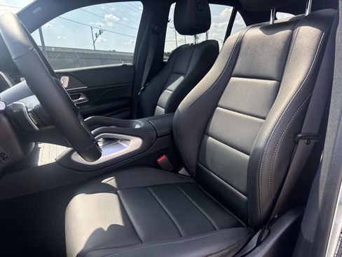 Used 2025 Mercedes-Benz GLE 450e 4MATIC image 18