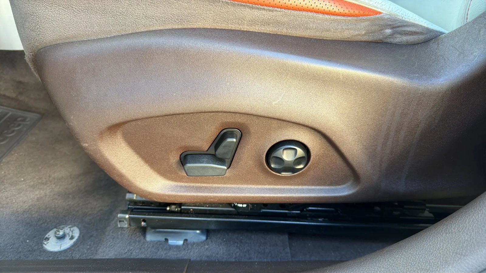 Used 2017 Jeep Renegade Limited FWD image 14