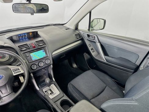 Used 2015 Subaru Forester 2.5i Premium image 25