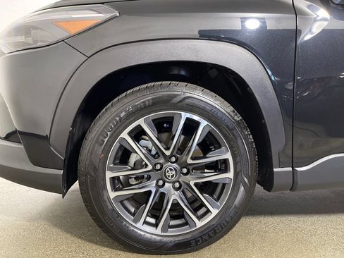 Certified 2026 Toyota Corolla Cross XLE FWD image 11