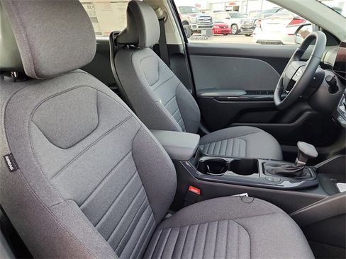 New 2025 Kia K4 EX image 16