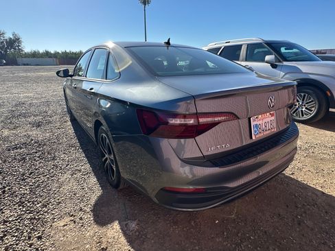 Used 2024 Volkswagen Jetta Sport FWD image 6