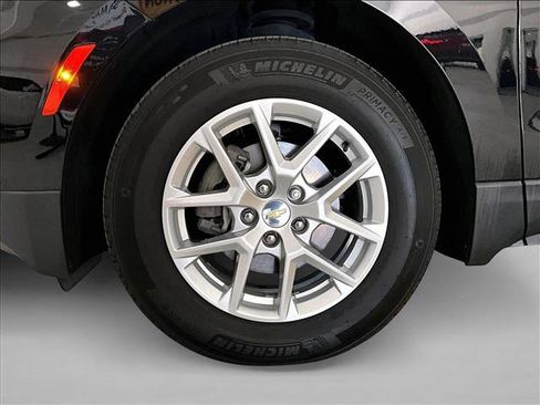 Used 2023 Chevrolet Equinox LS w/ LS Convenience Package FWD image 10