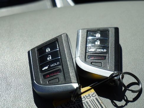 Used 2022 Acura MDX FWD w/ Technology Package image 27