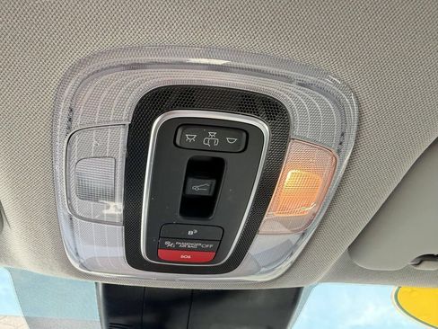 Certified 2023 Hyundai Elantra Limited FWD image 28
