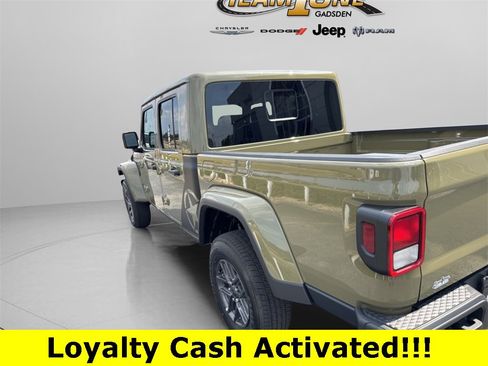 New 2025 Jeep Gladiator Sport image 6