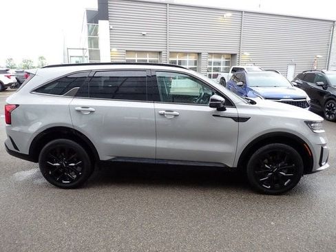 Certified 2023 Kia Sorento SX AWD/4WD image 8